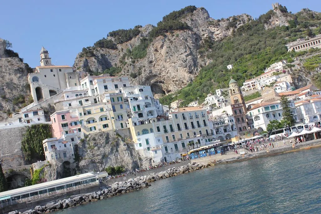 Apartment Casa Vacanze Nonna Raffa Amalfi Italy